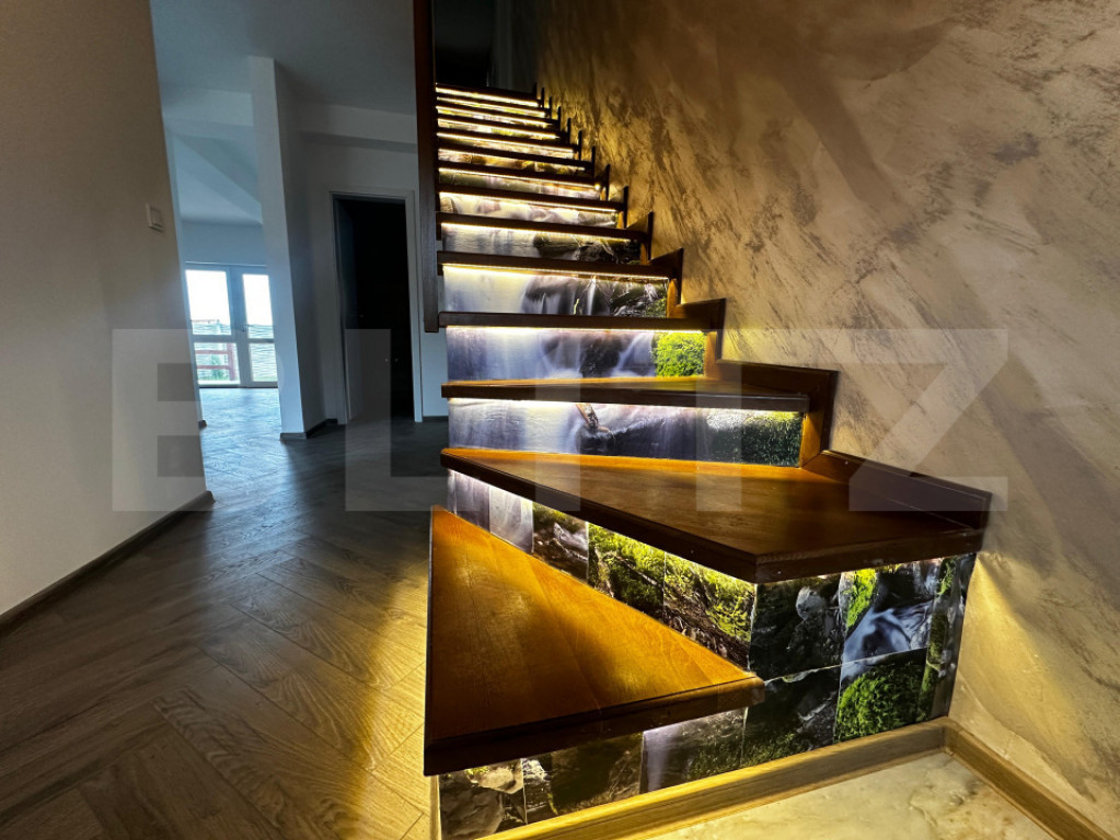 Duplex de lux cu curte de 300 mp – rafinament, lumină și