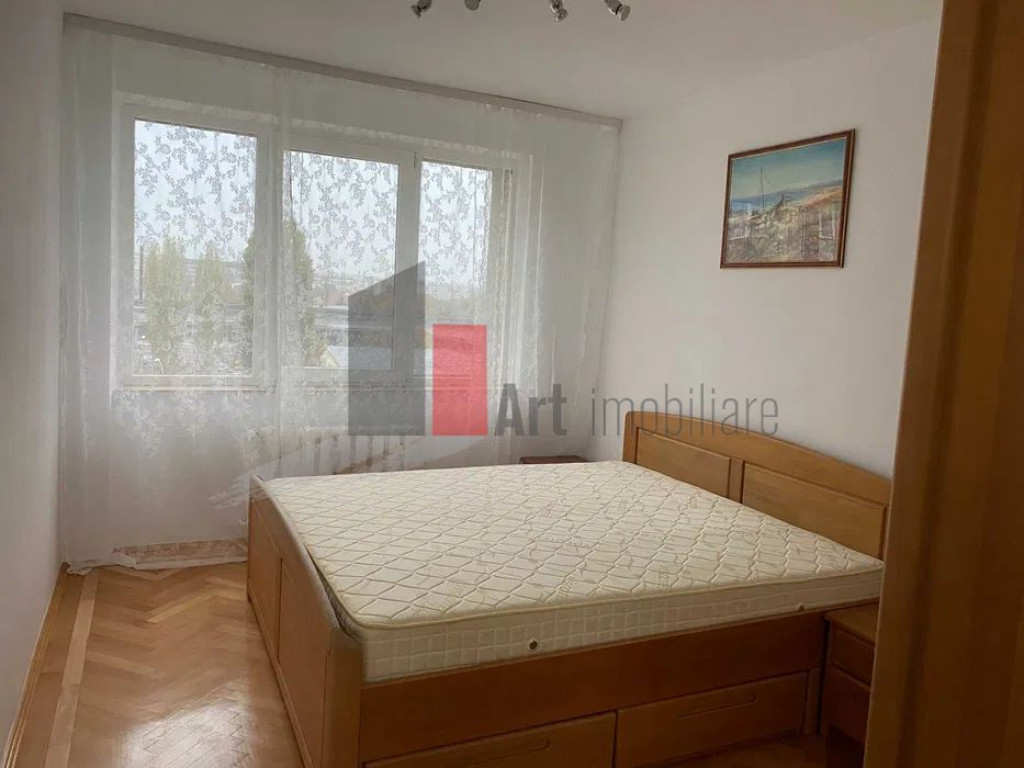 Apartament cu 3 camere de inchiriat in zona Grivitei/Grivita