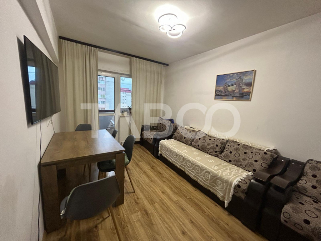 Apartament 3 camere in zona Valea Aurie cu balcon si pivnita