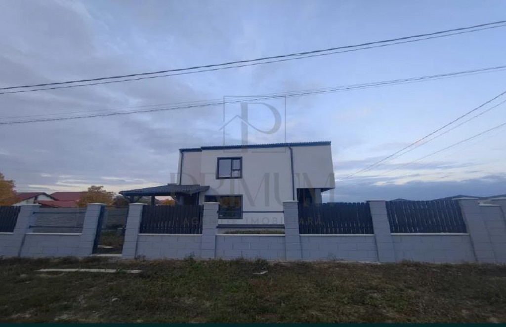 Duplex modern - teren generos - 2 fronturi stradale - pompa