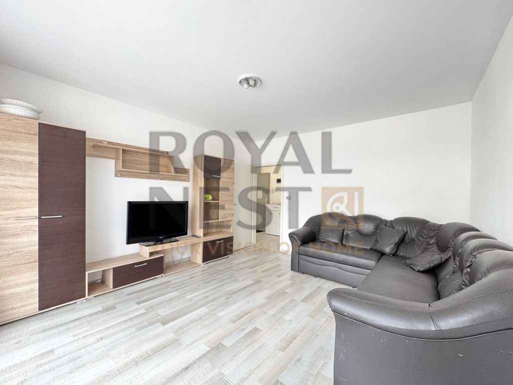 De inchiriat apartament cu 3 camere in Avantgarden3