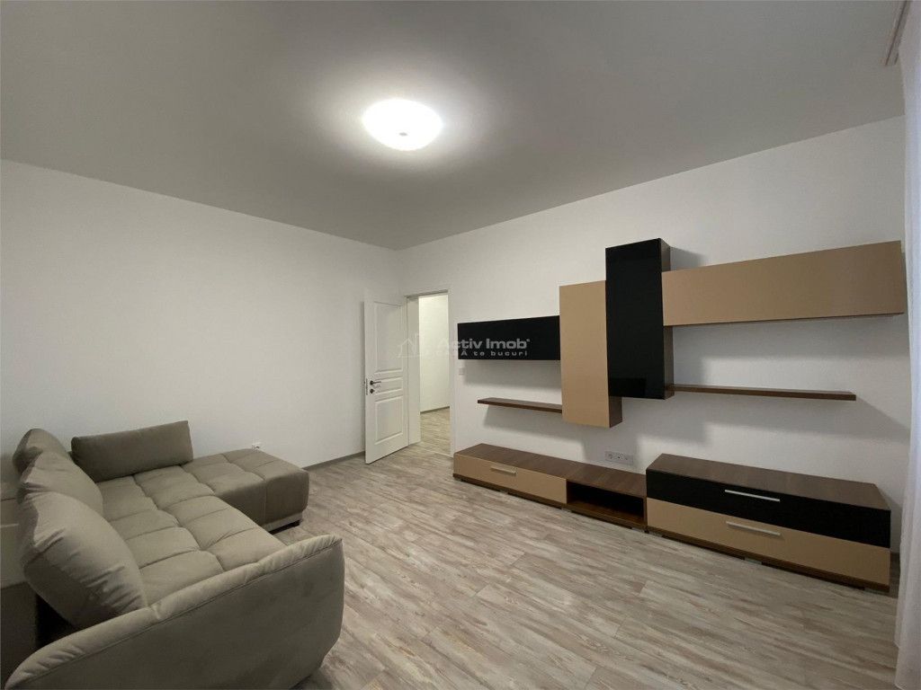 Prima , Apartament 2 camere, decomandat