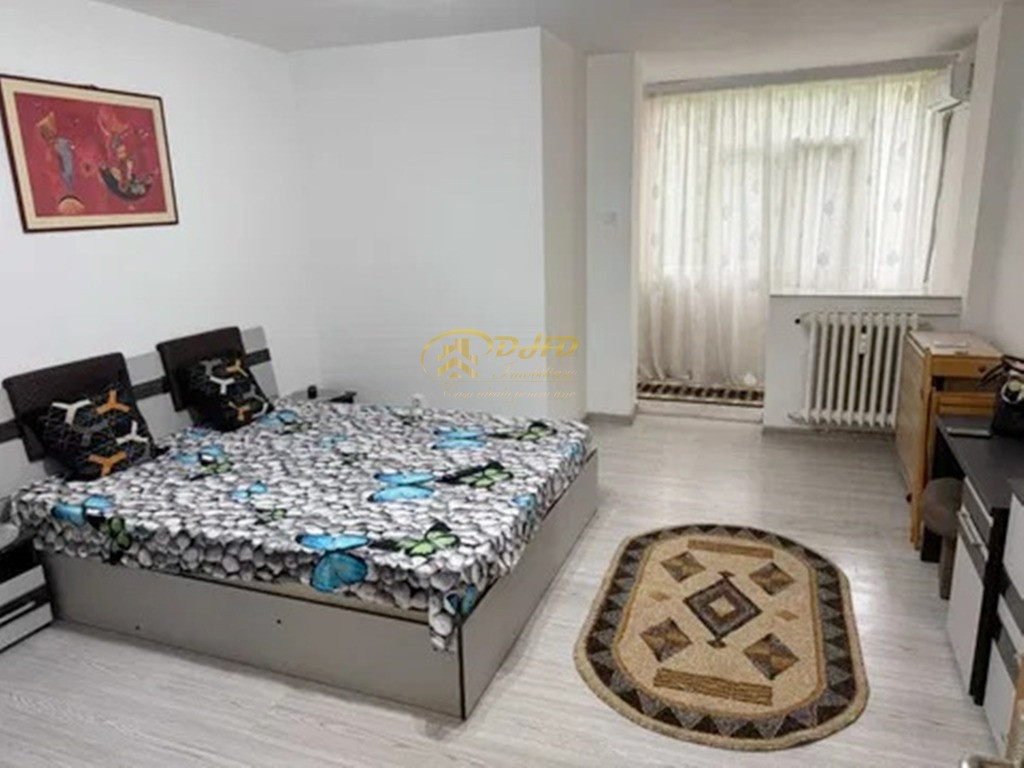 Garsoniera in Tatarasi - Flora