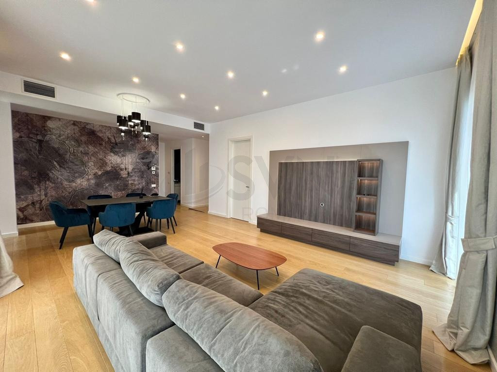 Apartament superb 4 camere I One Herastrau Park I View su...