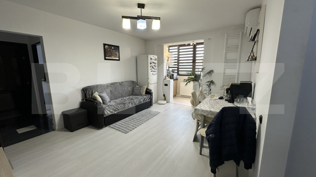 Apartament cu 2 camere, 53 mp, semidecomandat, zona Rogerius