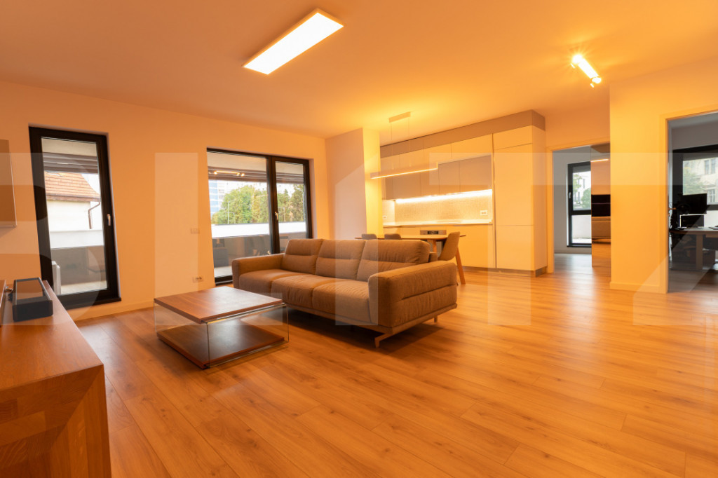 Apartament 3 camere, ISHO