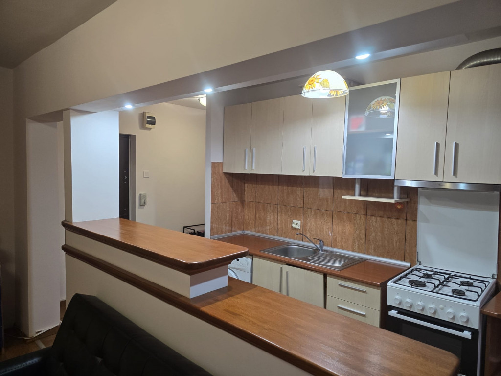 Proprietar închiriez apartament 2 camere-zona Virtuții