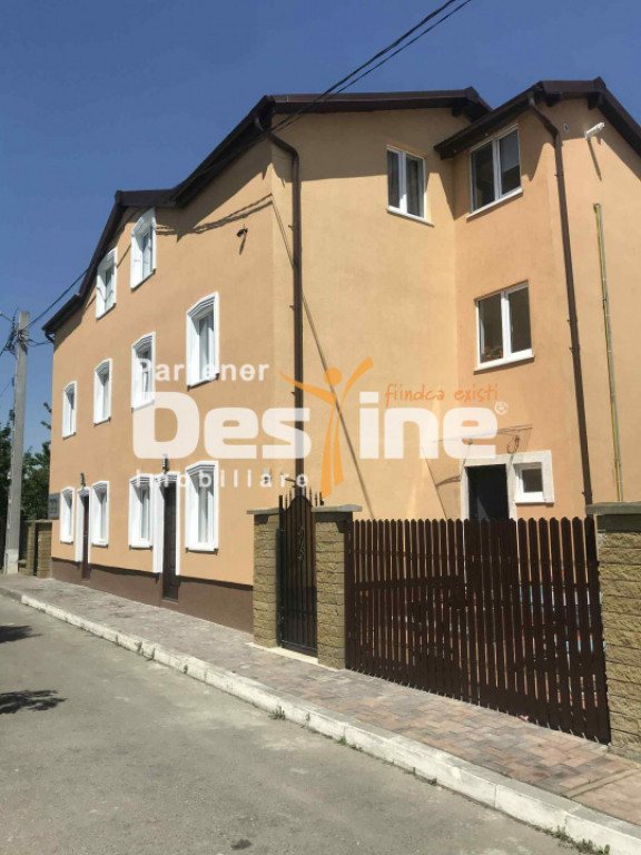 Casă tip duplex, 5 camere, utilități – Zonă Aerodrom P