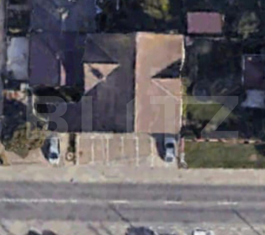 Spatiu comercial, 393 mp cu parcare privata, zona cu vad Bur