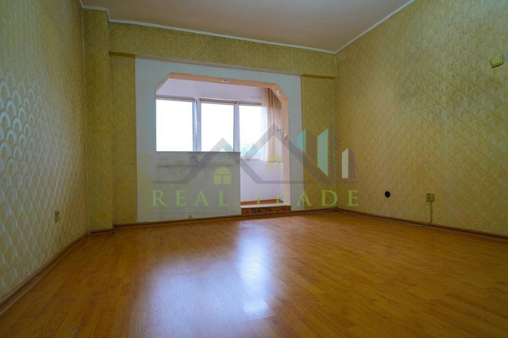 Apartament 2 camere decomandat zona Judetean