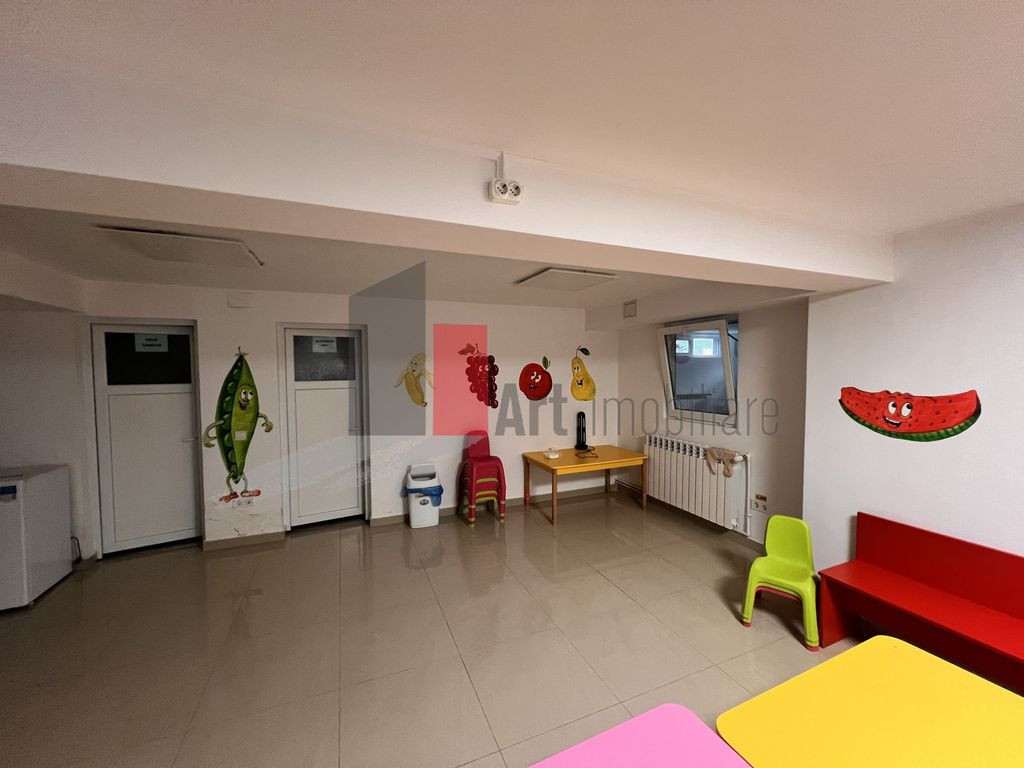 Apart Hotel, VILA, D+P+2E+ MANSARDA , 7 garsoniere, apart...