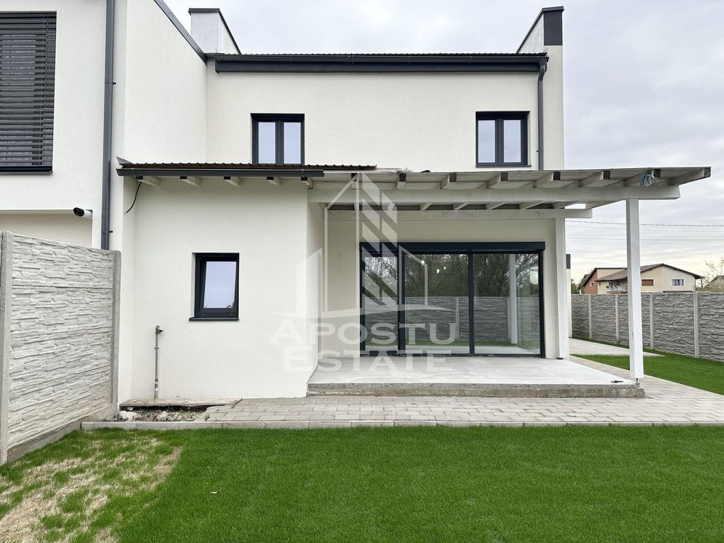 Jumatate de duplex cu 4 camere finalizat Dumbravita