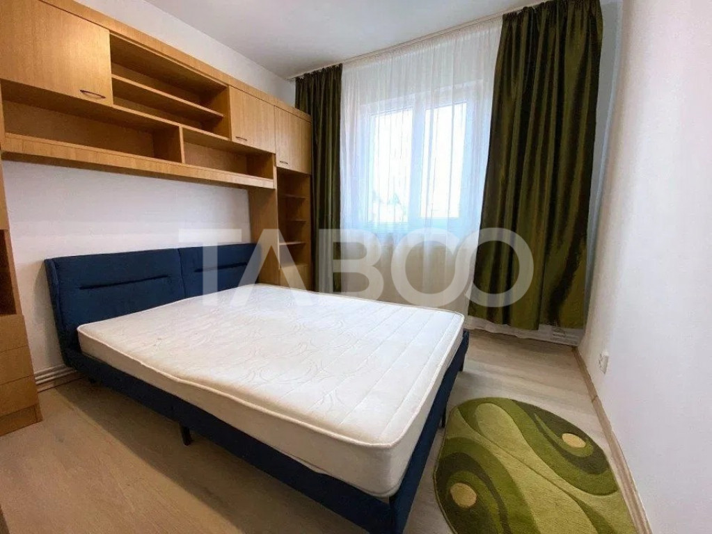 Apartament 2 camere pivinita si balcon de vanzare in Vasile
