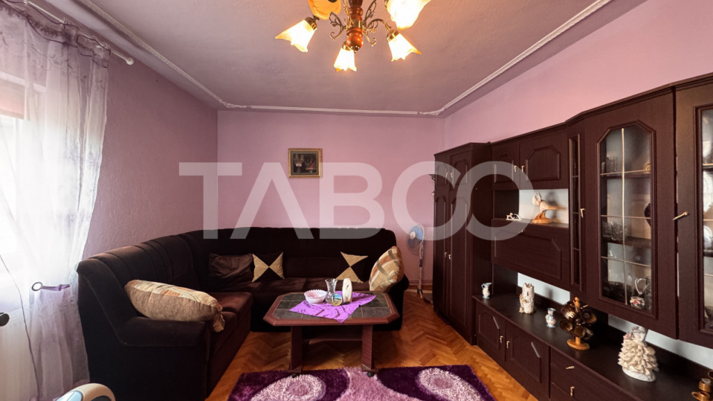 Casa de vanzare 2 camere mobilat utilata 82 mpu Gusterita Si