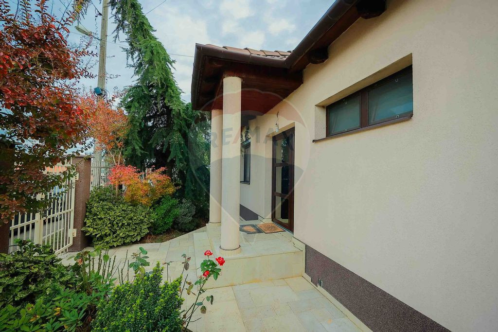 De vânzare casă pe un singur nivel, mobilată și utila...