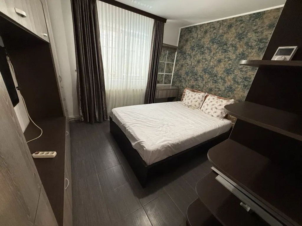 Faleza nord- garsoniera bloc de apartamente