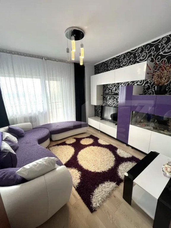 Apartament cu 2 camere, decomandat, 60 mp, terasa, zona Obse