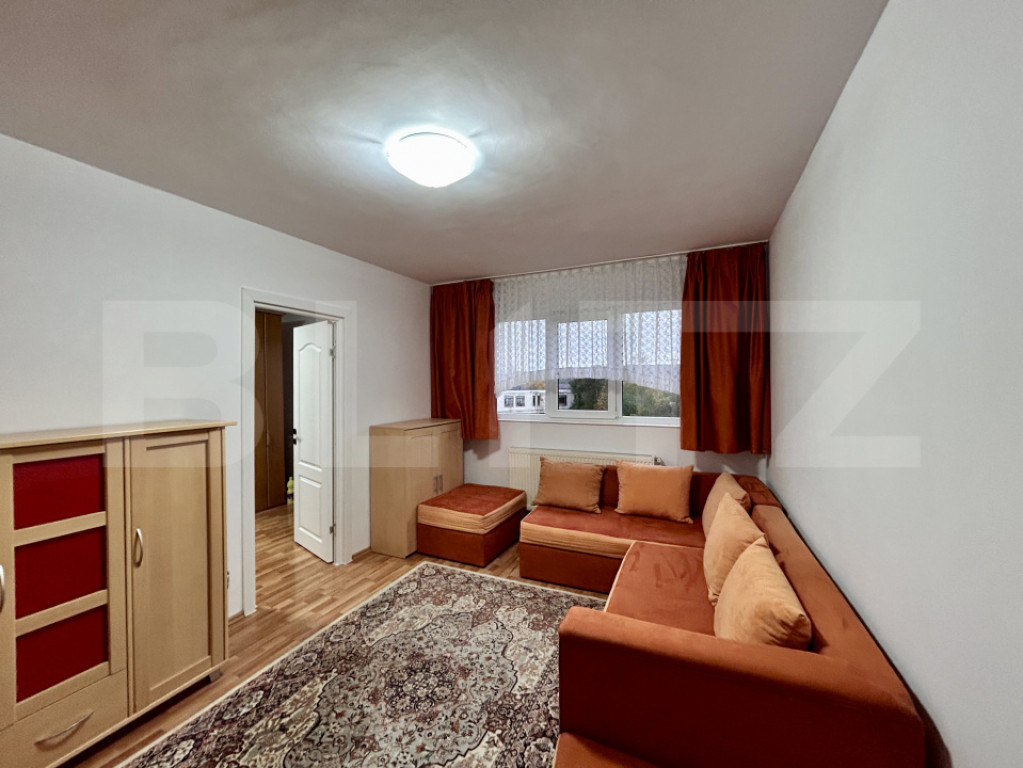 Apartament 2 camere, semidecomandat, in Plopeni