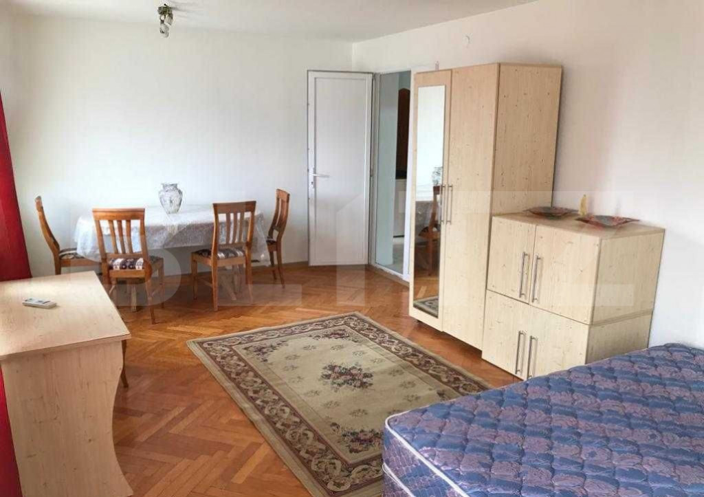 Apartament cu 3 camere, 84mp, balcon, zona Copou -Gaudeamus