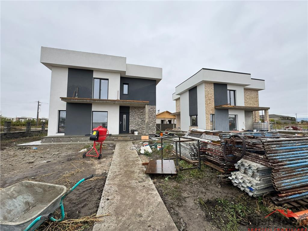 Vila P 1 de in Focsani - Nord 4 dormitoare, 3 bai , 166.000