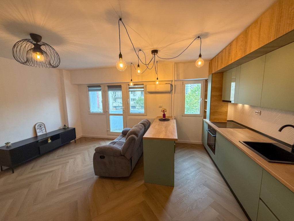 Garsoniera mobilata si utilata, prima inchiriere, Unirii-Tim