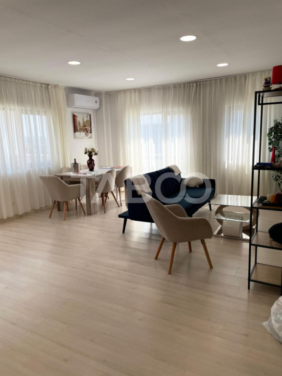 Penthouse de inchiriat cu 3 camere 2 bai terasa de 40mp Doam