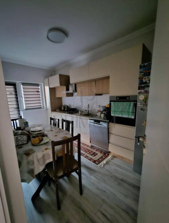 Duplex mobilat utilat - terasa 50 mp - perete dublu - bucata