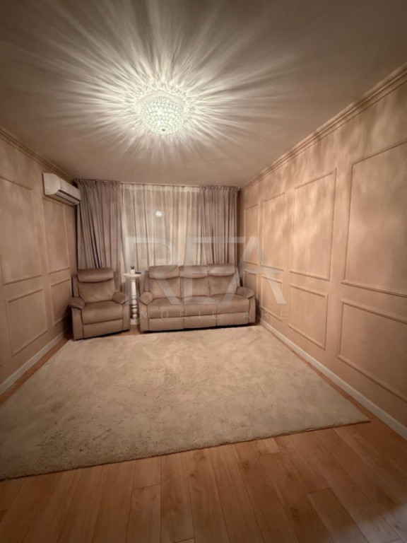 Apartament 3 camere modern Dristor – semidecomandat, etaj