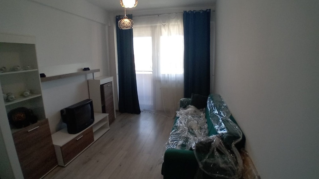 Apartament 3 Camere Bloc Nou