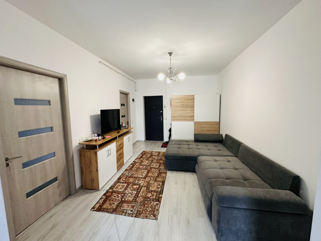 Garsonieră superbă 32,7 mp, mobilată și utilată, et 7/8