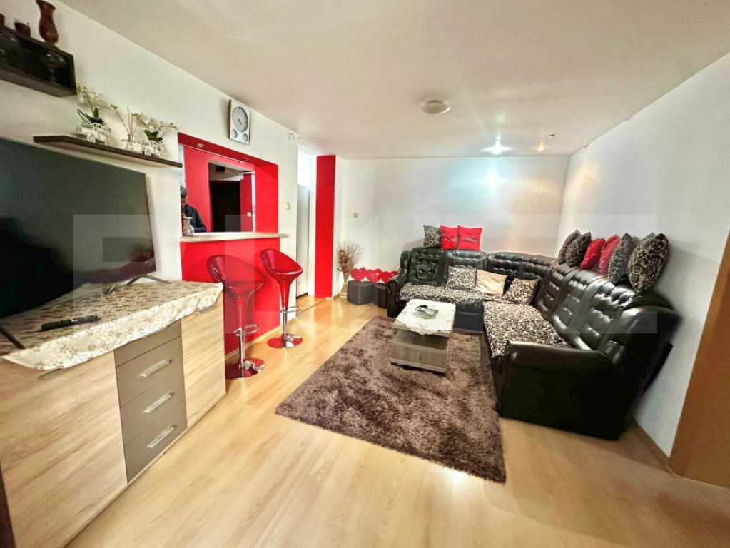 Apartament 3 camere, 56 mp, zona Cetate