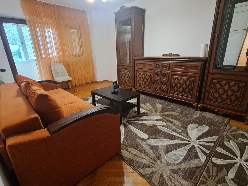 Apartament 3 camere Buzaului langa spitalul judetean
