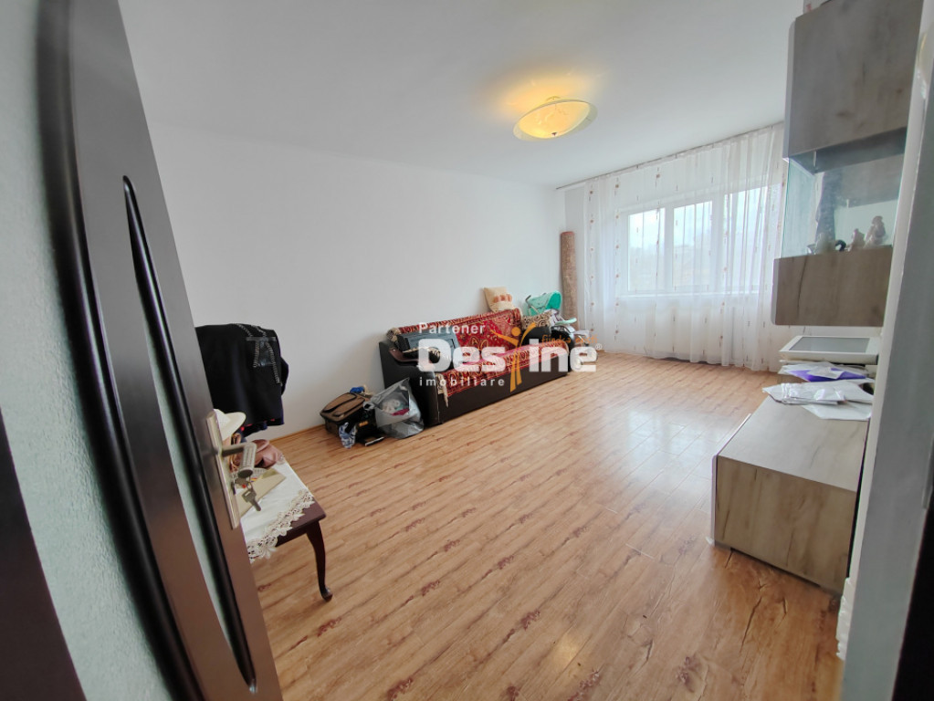 CUG - Apartament 3 camere DECOMANDAT 77 mp
