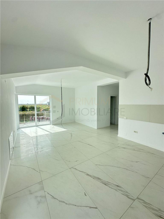 BRAYTIM - 3 Camere - Bloc nou - Terasa mare - Loc de parcare