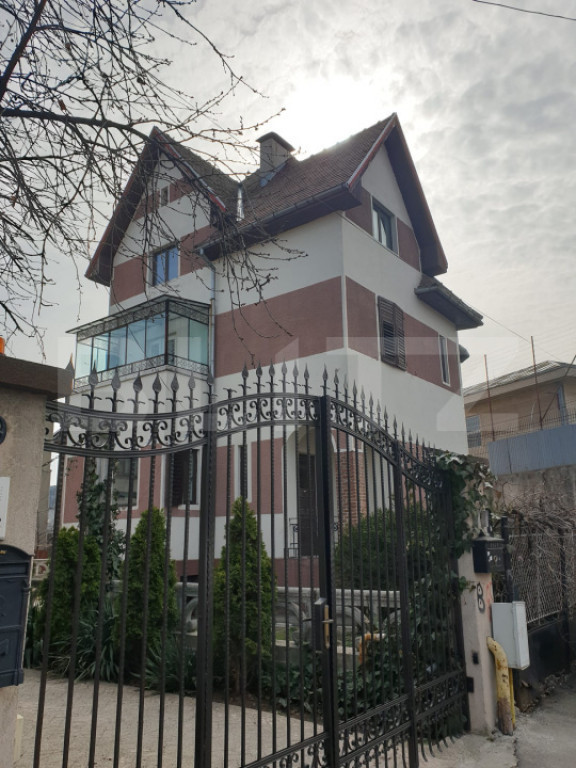 Casa individuala, 310,58 mp, zona Centru