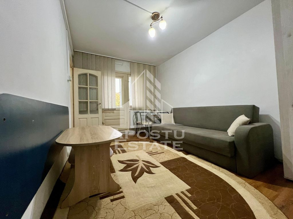 Garsoniera, 30 mp, Decomandat , zona Buziasului