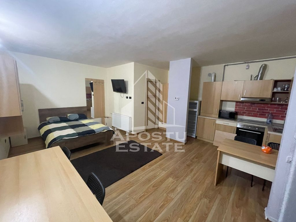 Apartament 1 camera, centrala proprie, parter, Complexul ...