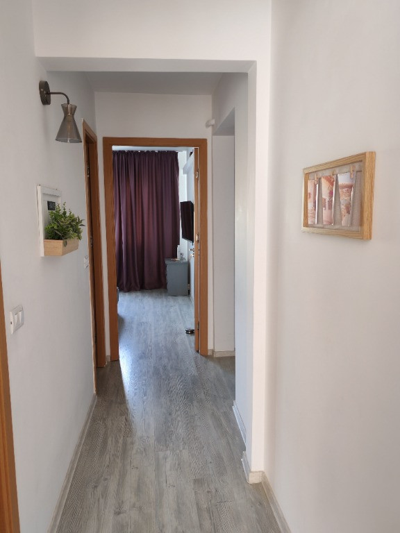 Apartament renovat 4 camere Micro 16