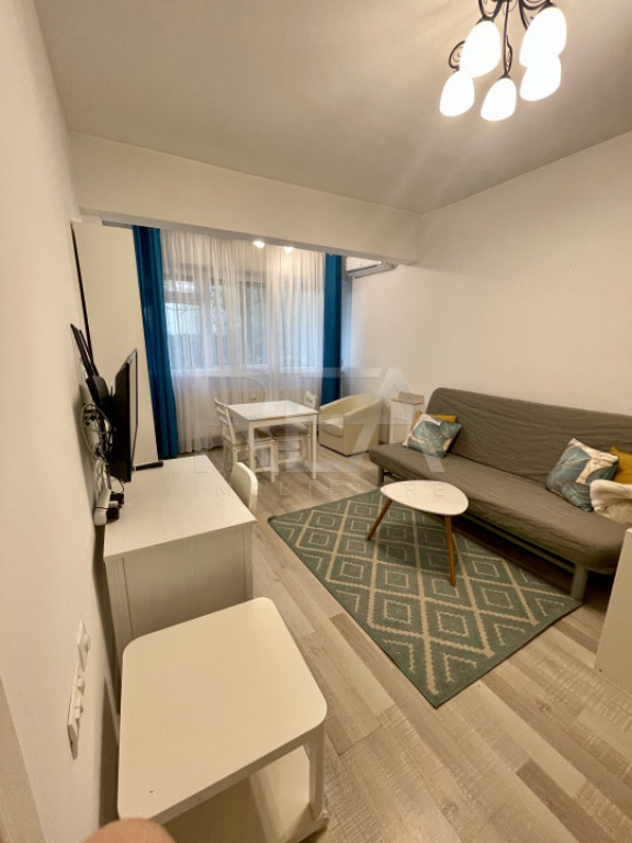 Garsoniera cocheta Cismigiu (ultracentral)