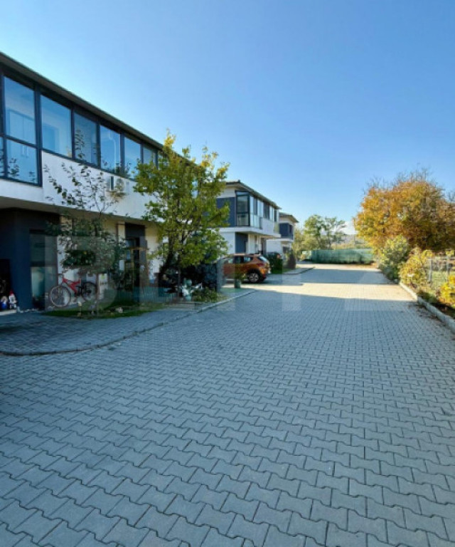 Casa tip duplex mobilat utilat, 4 camere, cartier privat, zo