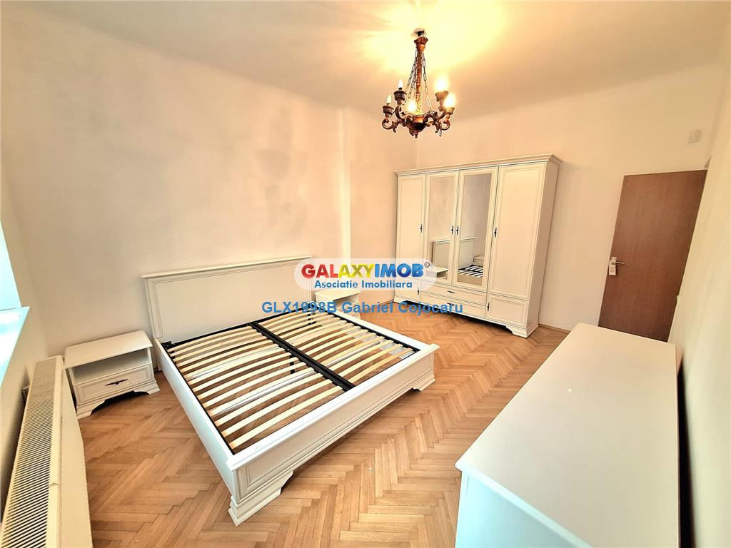 Ap. 3 camere in vila S P 2et/85 mp/an1936/ zona Carol-Armene