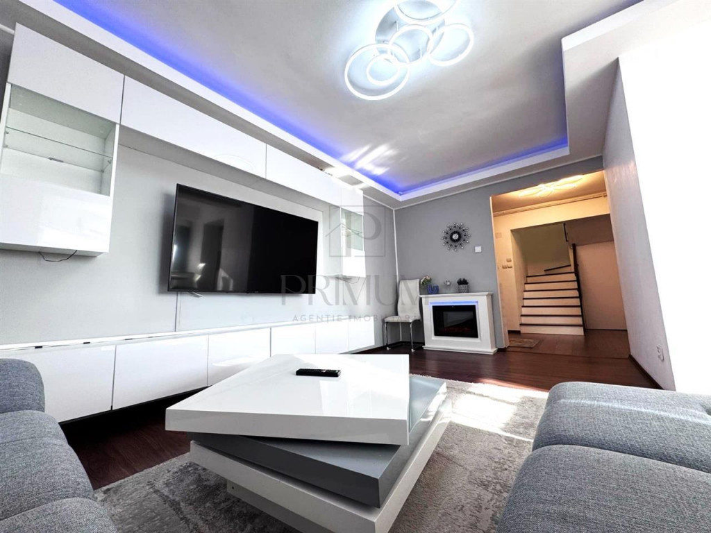 FABRIC - 5 CAM - DECOMANDAT - 2 NIVELE - PENTHOUSE - 2 BAI -