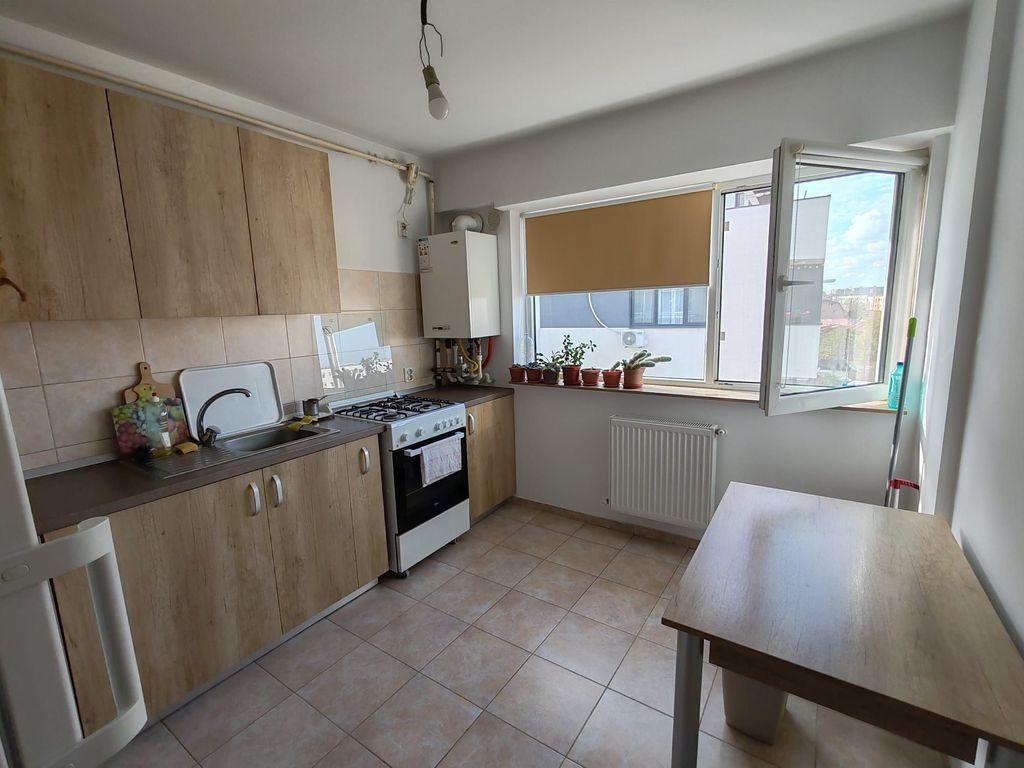 APARTAMENT 3 CAMERE, SALAJAN, CENTRALA, MOBILAT, 2 BAI