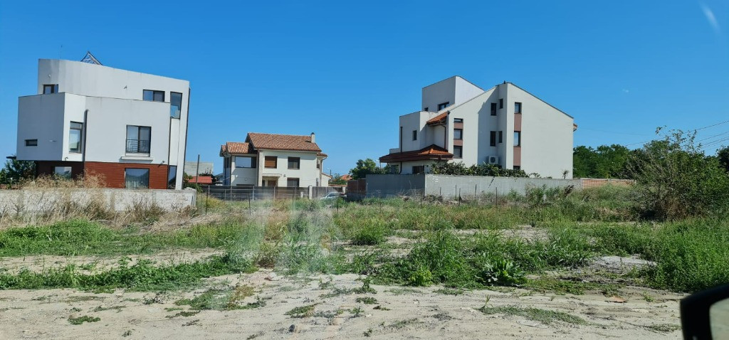 Vanzari terenuri in Palazu Mare