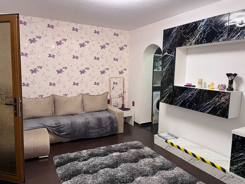 Inchiriez apartament 2 camere, Tiglina 1 – mobilat si u...