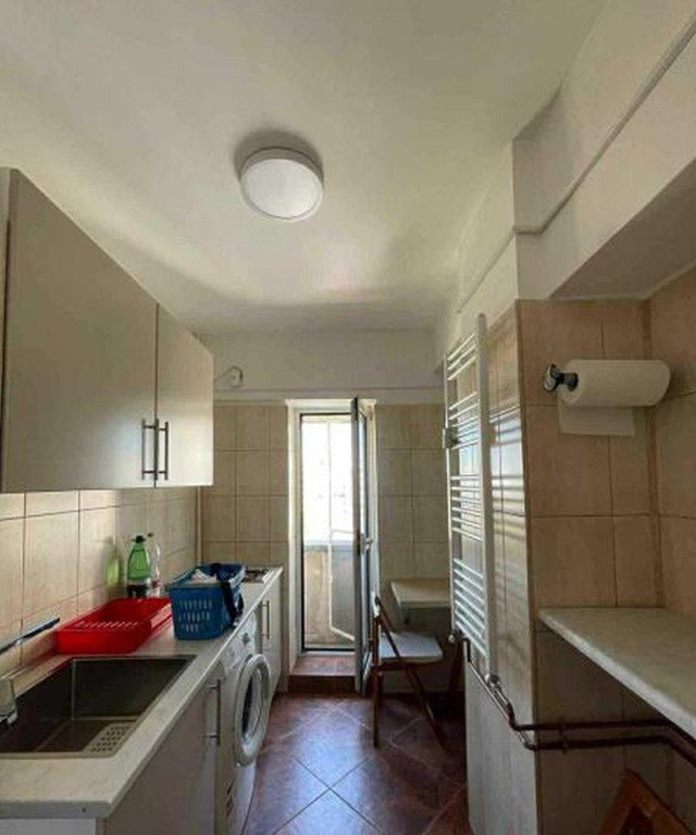 Unirii etaj 6 decomandat