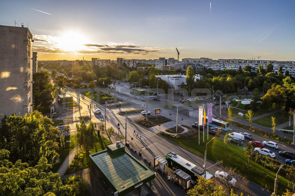 Drumul Taberei - Favorit, Garsoniera, 33 mp, 6/9, 2 liftu...