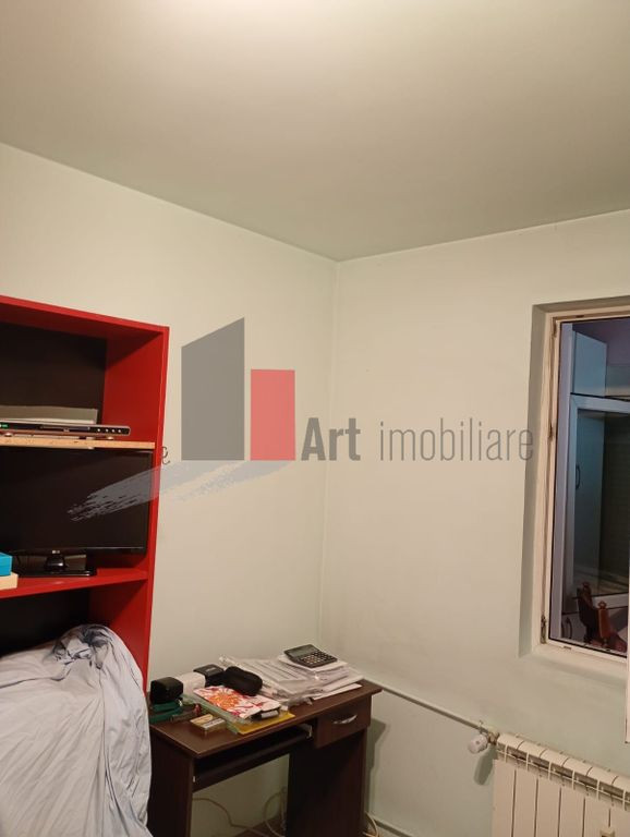 Vânzare apartament semidecomandat 2 camere Bd. Obregia