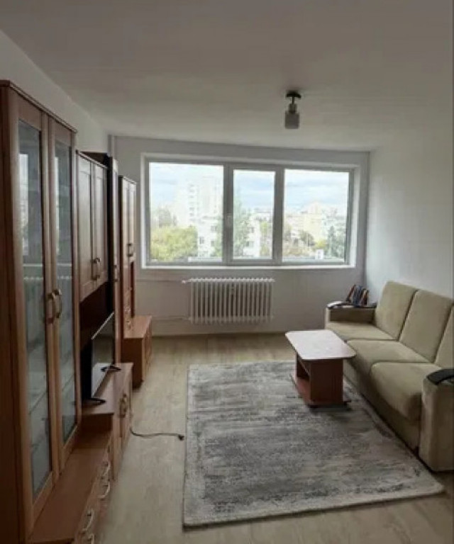 Apartament cu 1 camera, Podu Ros, etaj intermediar