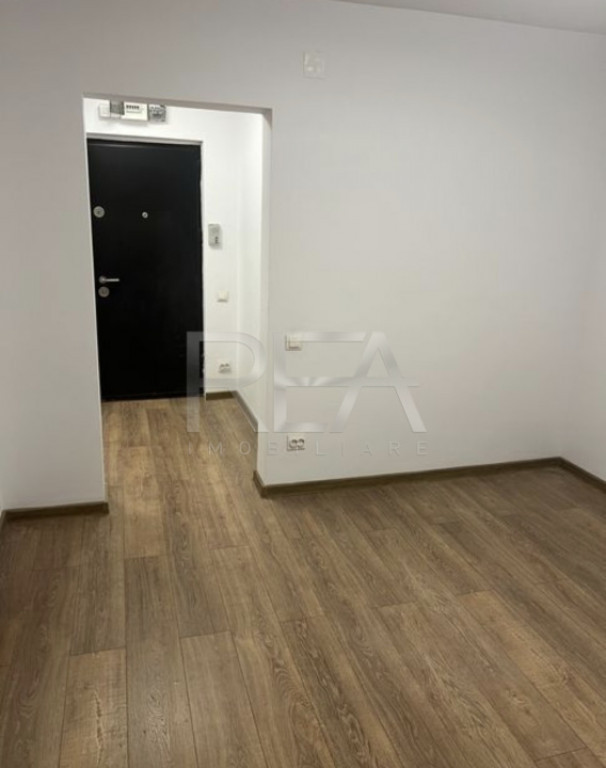 2 camere, et 1/10, renovat-Parc Drumul Taberei.